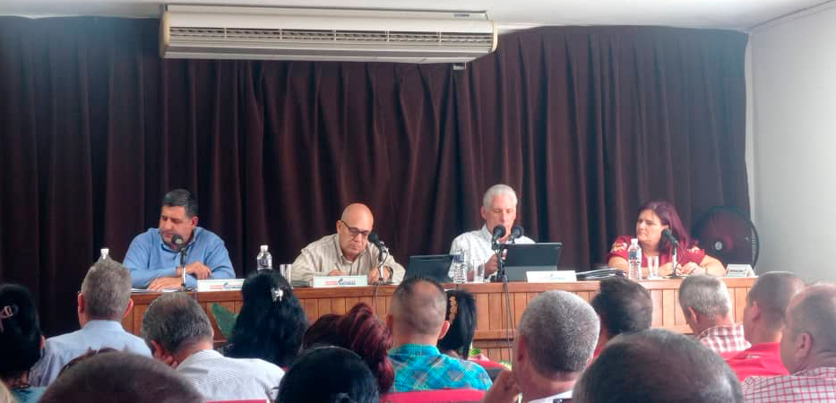 Recorre-Díaz-Canel-sitios-económicos-de-interés-en-Pinar-del-Río